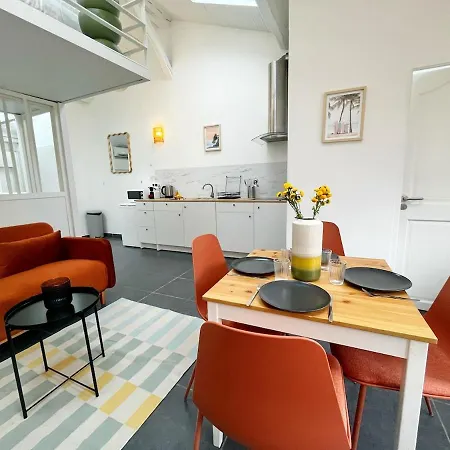 Palm Spring Apartment *